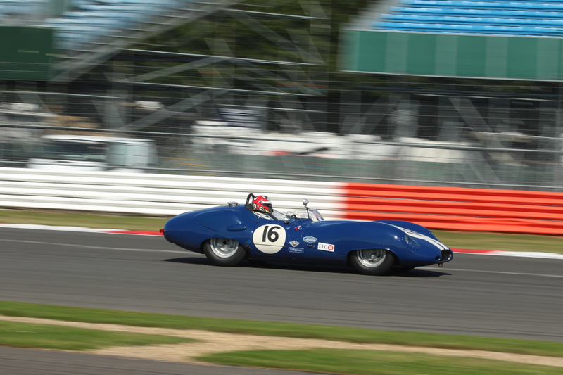 Illustration for article titled Ogle At The Best Cars Racing At The Silverstone Classic